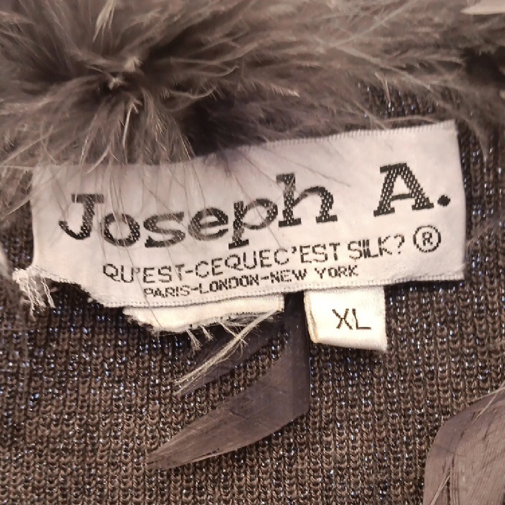 Vtg Joseph A Silk Metallic Gray Cardigan with Genuine Feather Detail Size XL - Picture 2 of 5